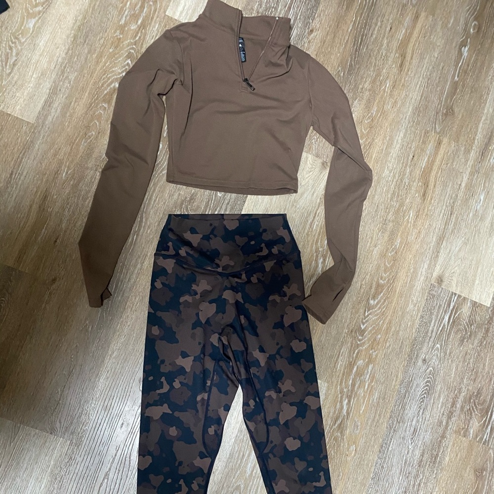 Balance cropped jacket and legging set. Both pieces size small